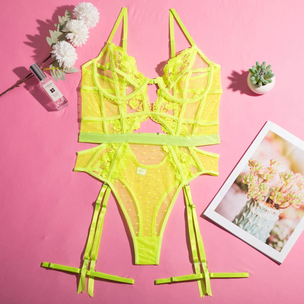 Floral Lace Underwire Bra and Panty Matching Lingerie Set